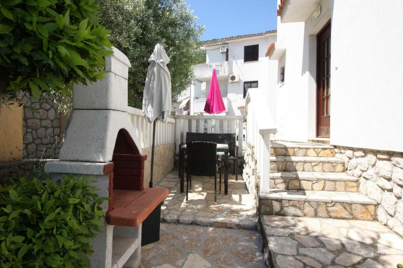 Charming Apartments Vesna Ravni ลาบิน ภายนอก รูปภาพ