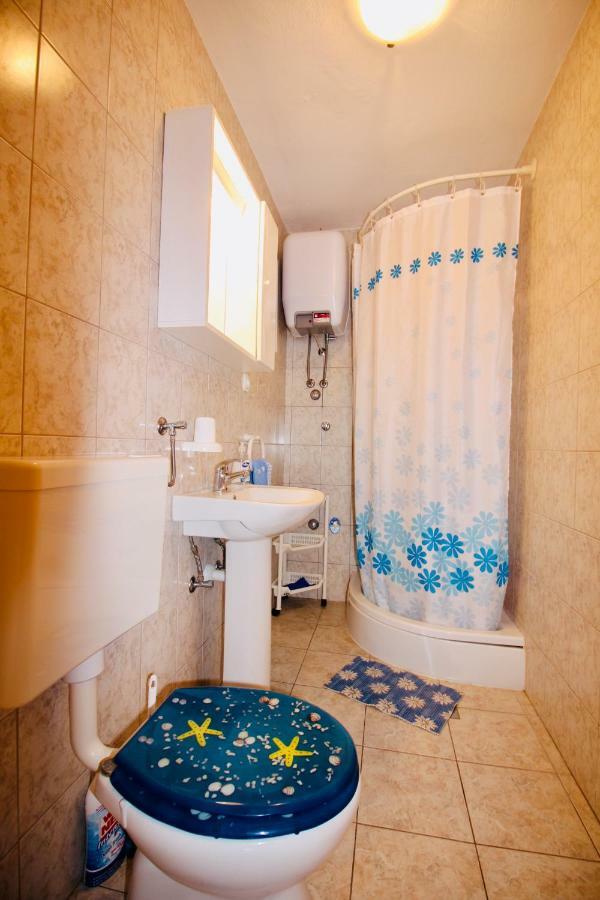 Charming Apartments Vesna Ravni ลาบิน ภายนอก รูปภาพ